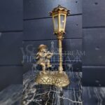 Лампа настольная винтажная со скульптурной композицией 10