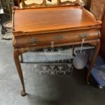 Стол/Тумба в стиле Чиппендейл 9