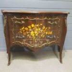 Комод в стиле Людовика XV 9