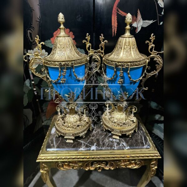 Ваза с крышкой в стиле Людовика XVI 2 штуки
