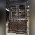 Шкаф книжный кабинетный в стиле ренессанс 7