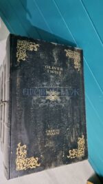 Комод винтажный в форме стопки книг 14