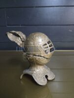 Зажигалка в форме головы рыцаря 16