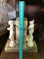 Держатели для книг из оникса 10