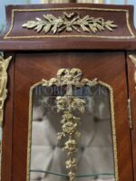 Витрина миниатюрная/Постамент в стиле Людовика XIV 8