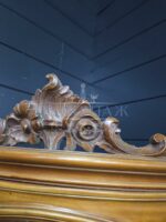 Витрина угловая в стиле венецианского барокко 5