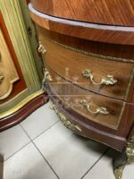 Витрина в стиле Людовика XIV 13