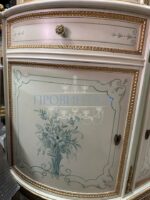 Комплект: Витрина 2 штуки и стол в стиле Людовика XVI 41