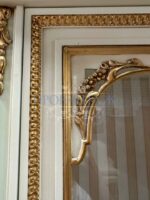 Комплект: Витрина 2 штуки и стол в стиле Людовика XVI 45