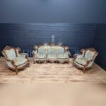 Комплект мягкой мебели для гостиной в стиле барокко 13
