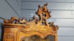 Витрина угловая в стиле Людовика XV 13