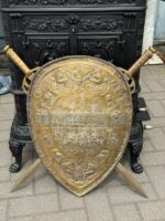 Декоративный элемент/Щит и Меч 10