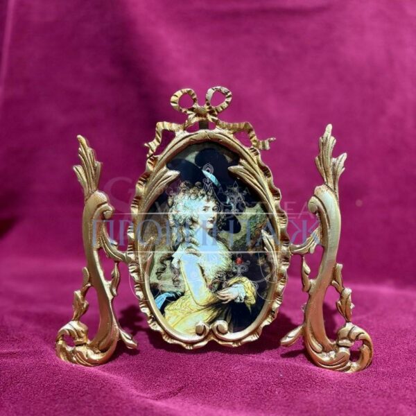 Комод бомбе в стиле барокко 4