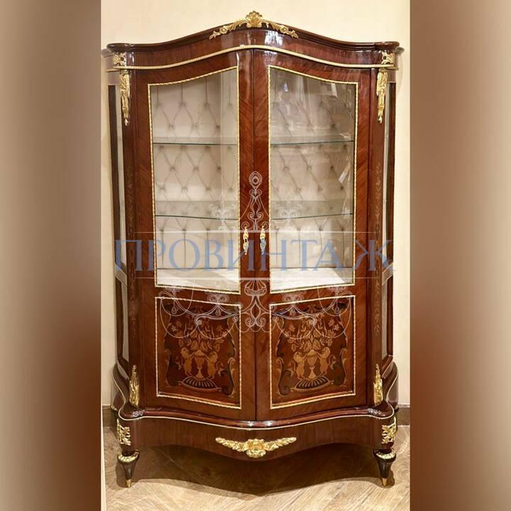 Витрина в стиле Людовика XVI 3 Витрина в стиле Людовика XVI 3