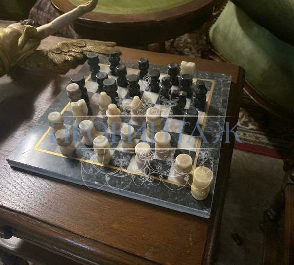 Стол/Подставка в стиле венецианского барокко с путти 14