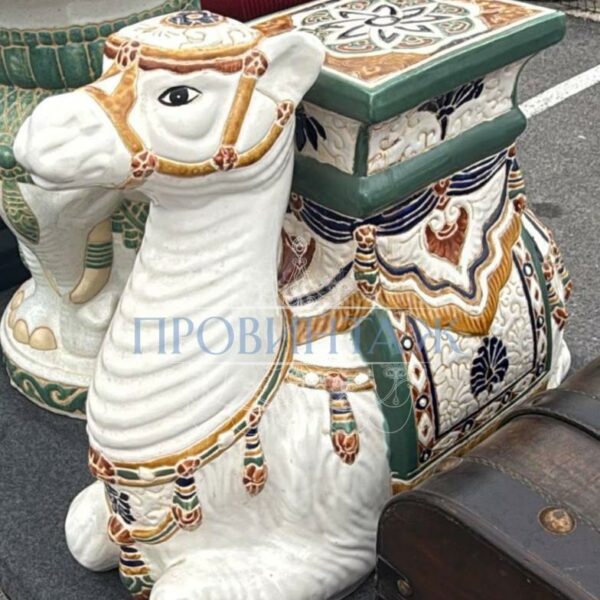 Подставка/Скульптура/фигура Верблюд