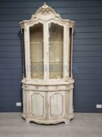 Витрина винтажная 24