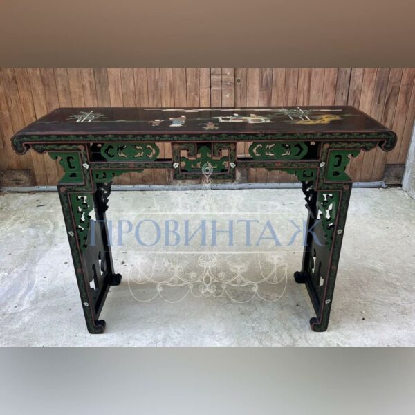 Консоль в стиле шинуазри