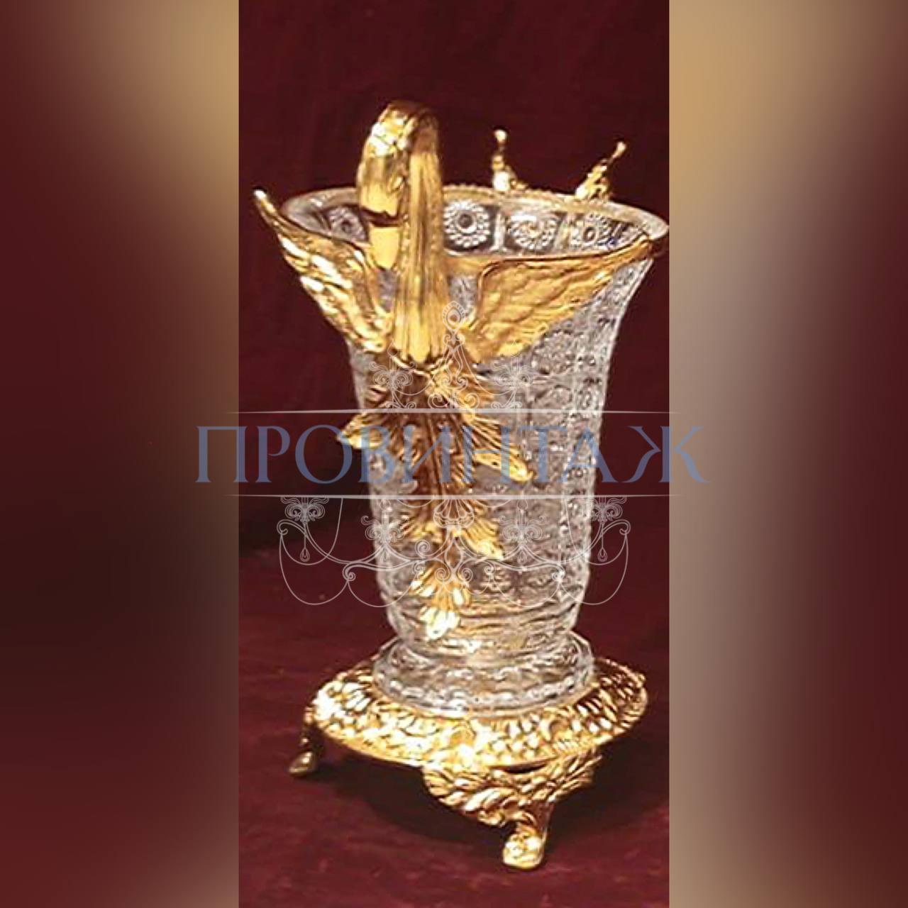 Ваза в стиле Людовика XVI