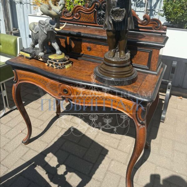Бюро/Стол письменный в стиле Людовика XV