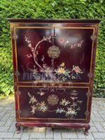 Шкаф в стиле шинуазри 12