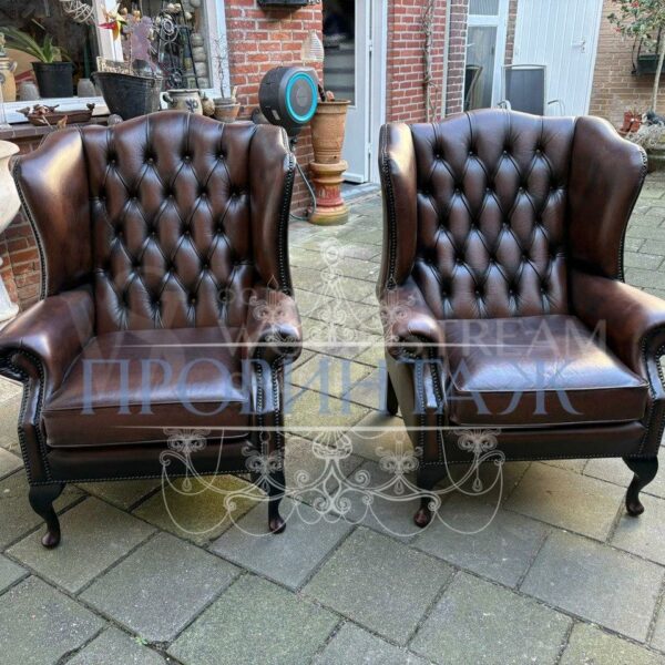 Кресло кабинетное винтажное 2 штуки