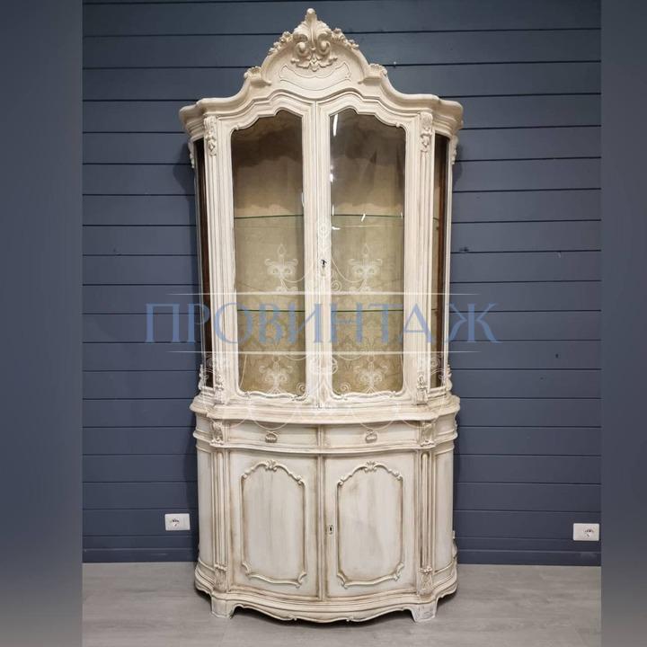 Витрина винтажная 3