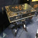 Стол для рукоделия с росписью 12