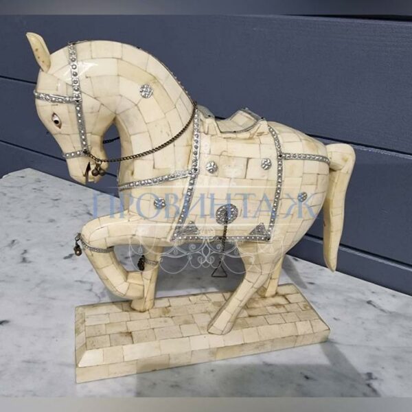 Скульптура/Статуя Лошадь