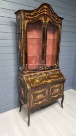 Витрина/Бюро в стиле Людовика XV 19
