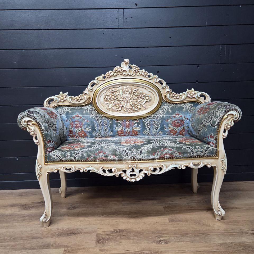 Диван/Софа/Банкетка в стиле венецианского барокко