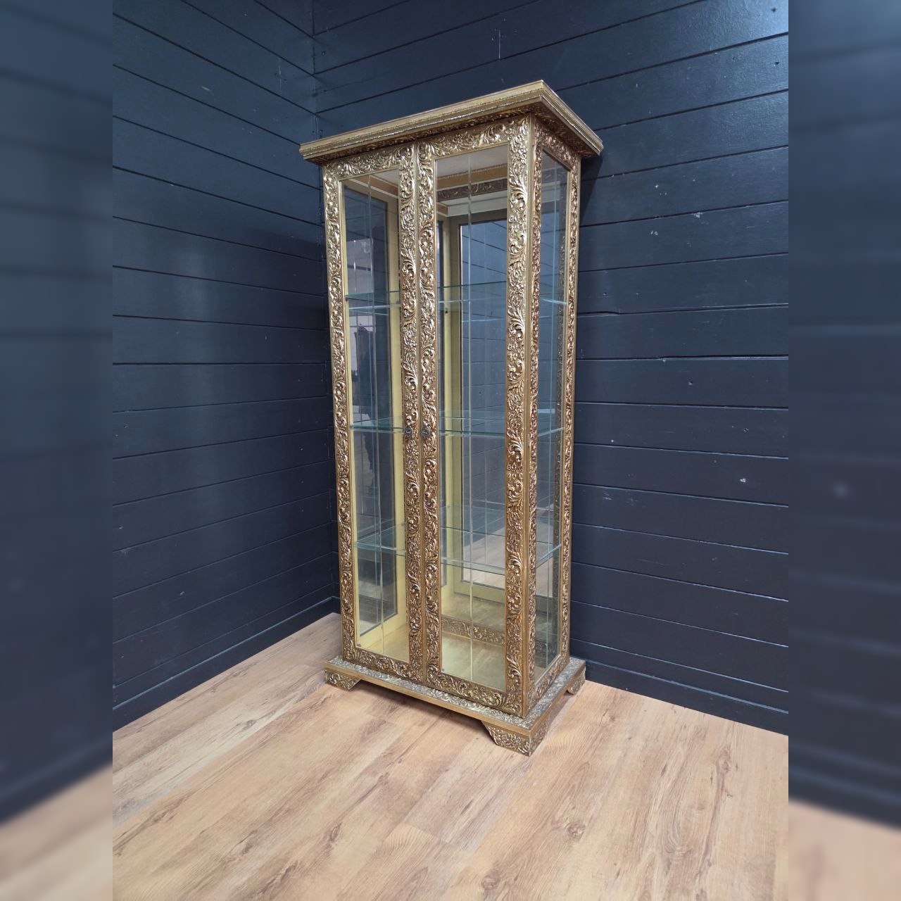 Тумба в стиле ренессанс 23