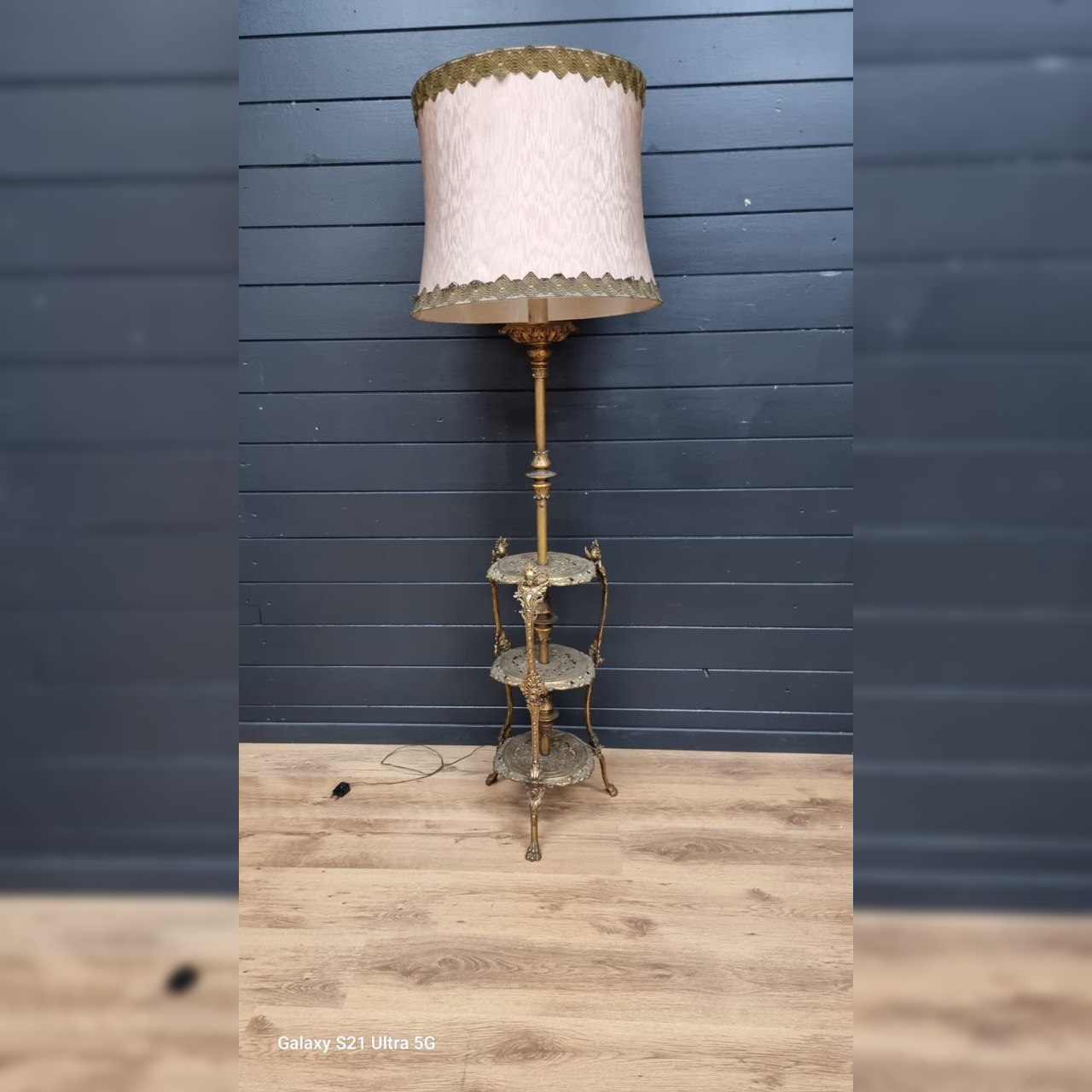 Стол винтажный 25