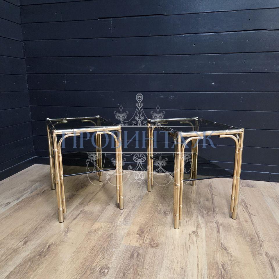 Стол/Подставка со стеклянной столешницей 2 штуки