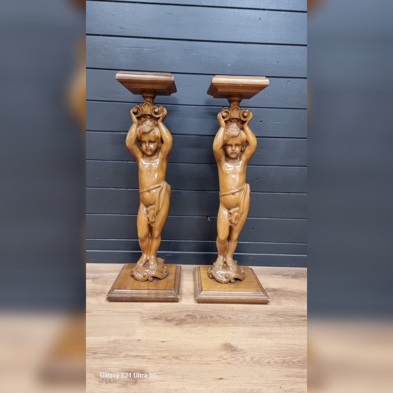 Постамент/подставка/колонна с путти 2 штуки