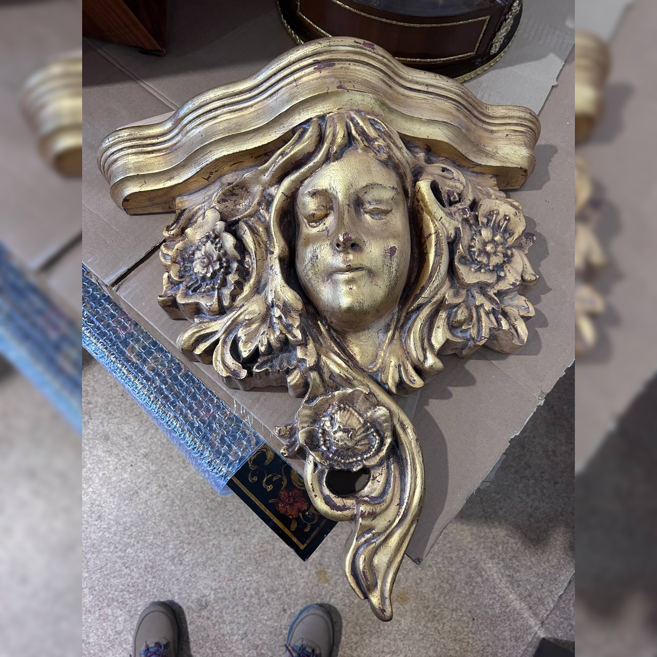 Полка/Консоль в стиле барокко