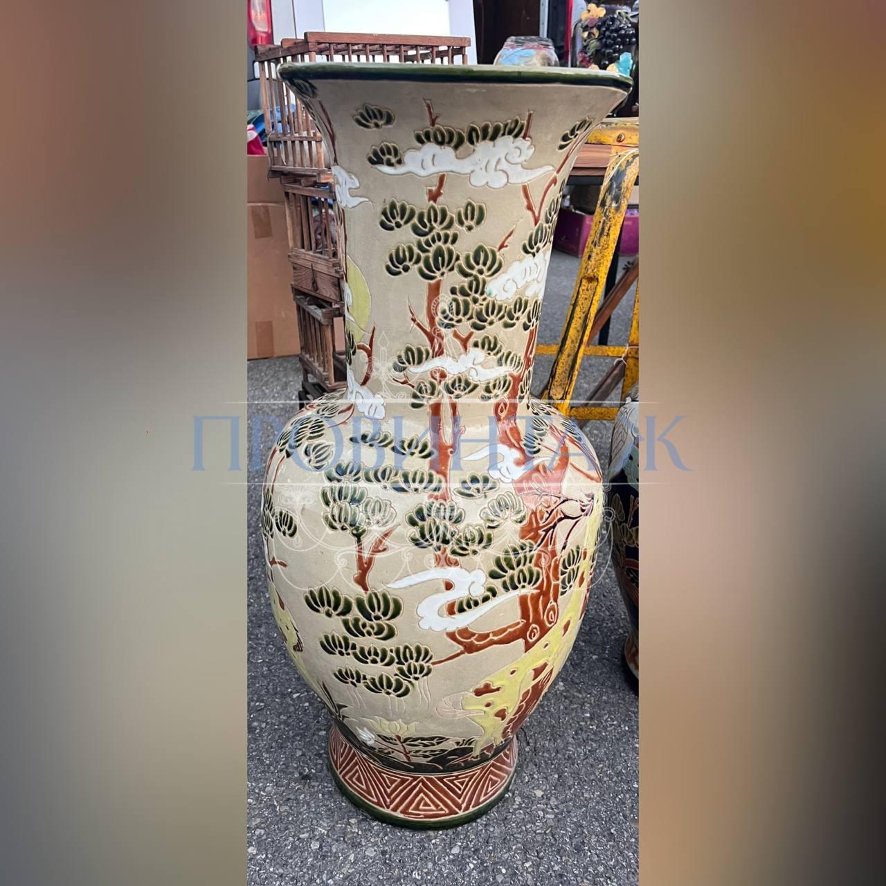 Ваза в стиле шинуазри