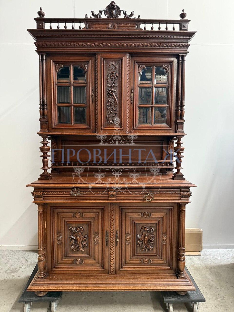 Буфет в стиле ренессанс