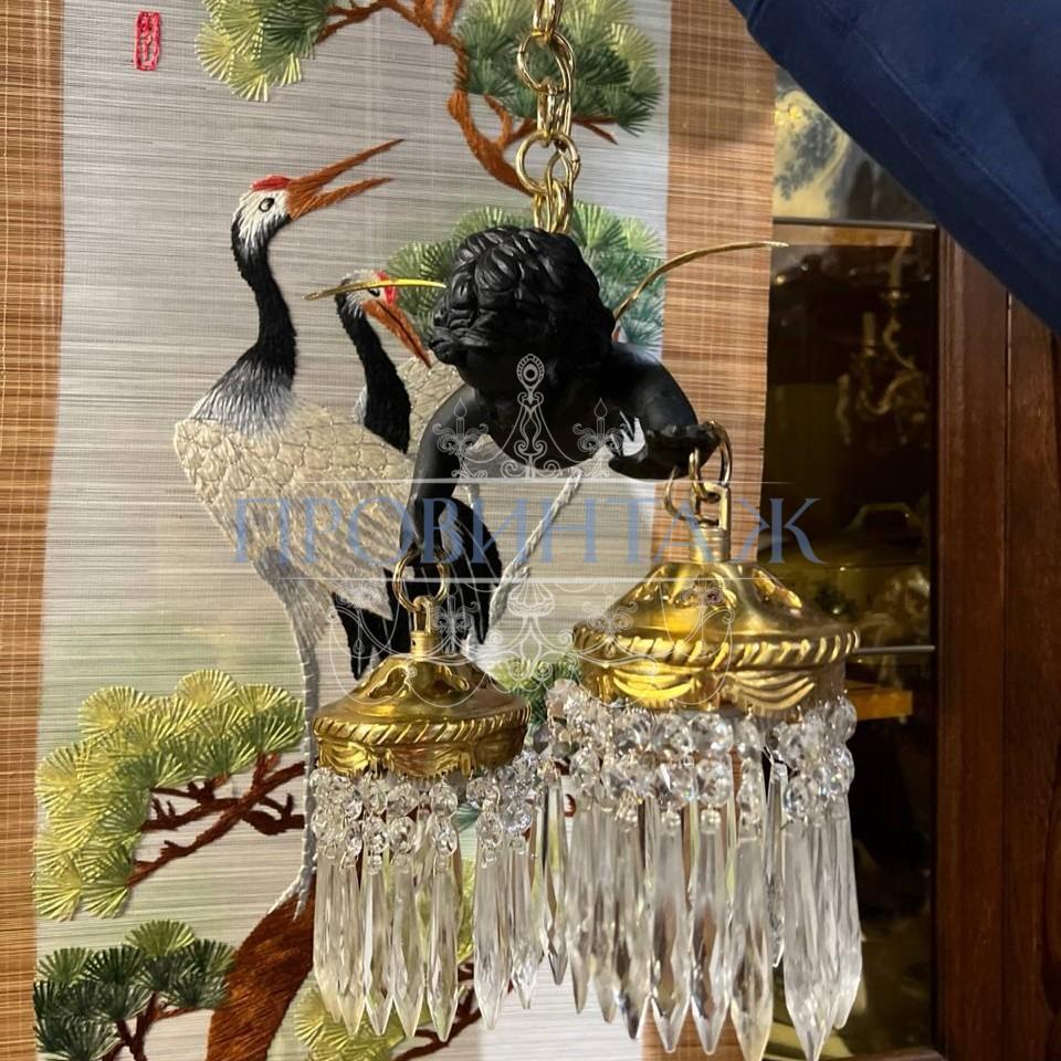 Люстра с путти в стиле венецианского барокко