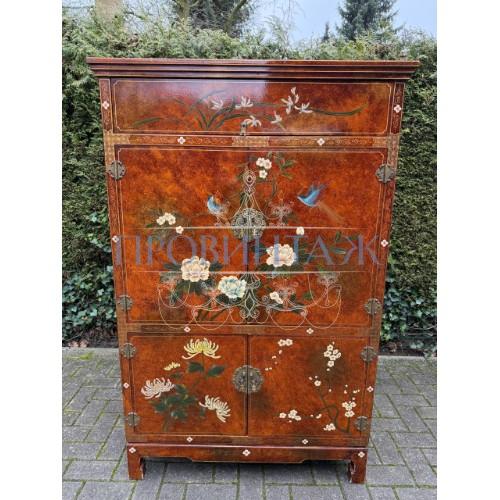 Шкаф в стиле шинуазри