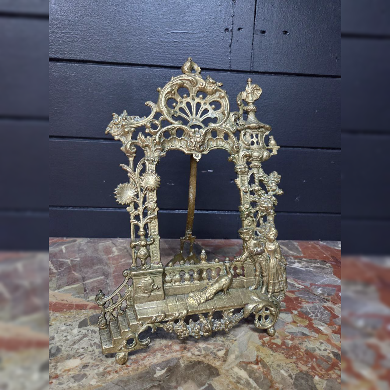 Подставка для фотографий/картин в стиле Людовика XV 3 Подставка для фотографий/картин в стиле Людовика XV 3