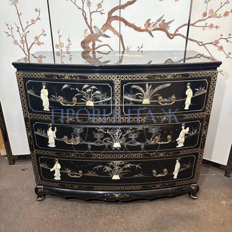 Комод в стиле шинуазри