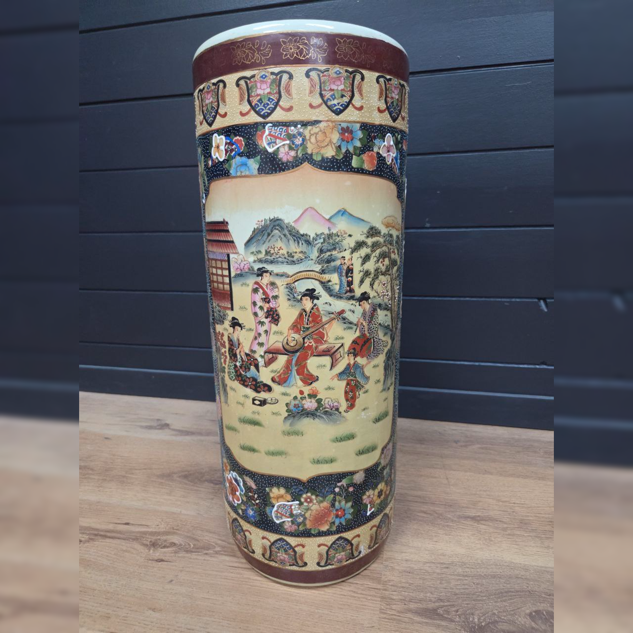 Ваза/Зонтница/Подставка под зонты в стиле шинуазри