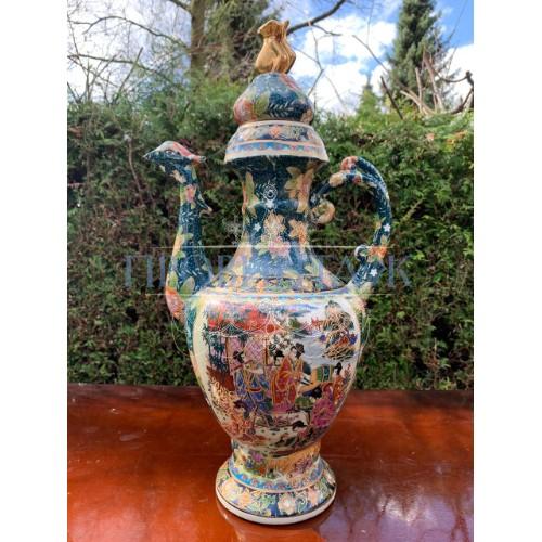 Кувшин в стиле шинуазри