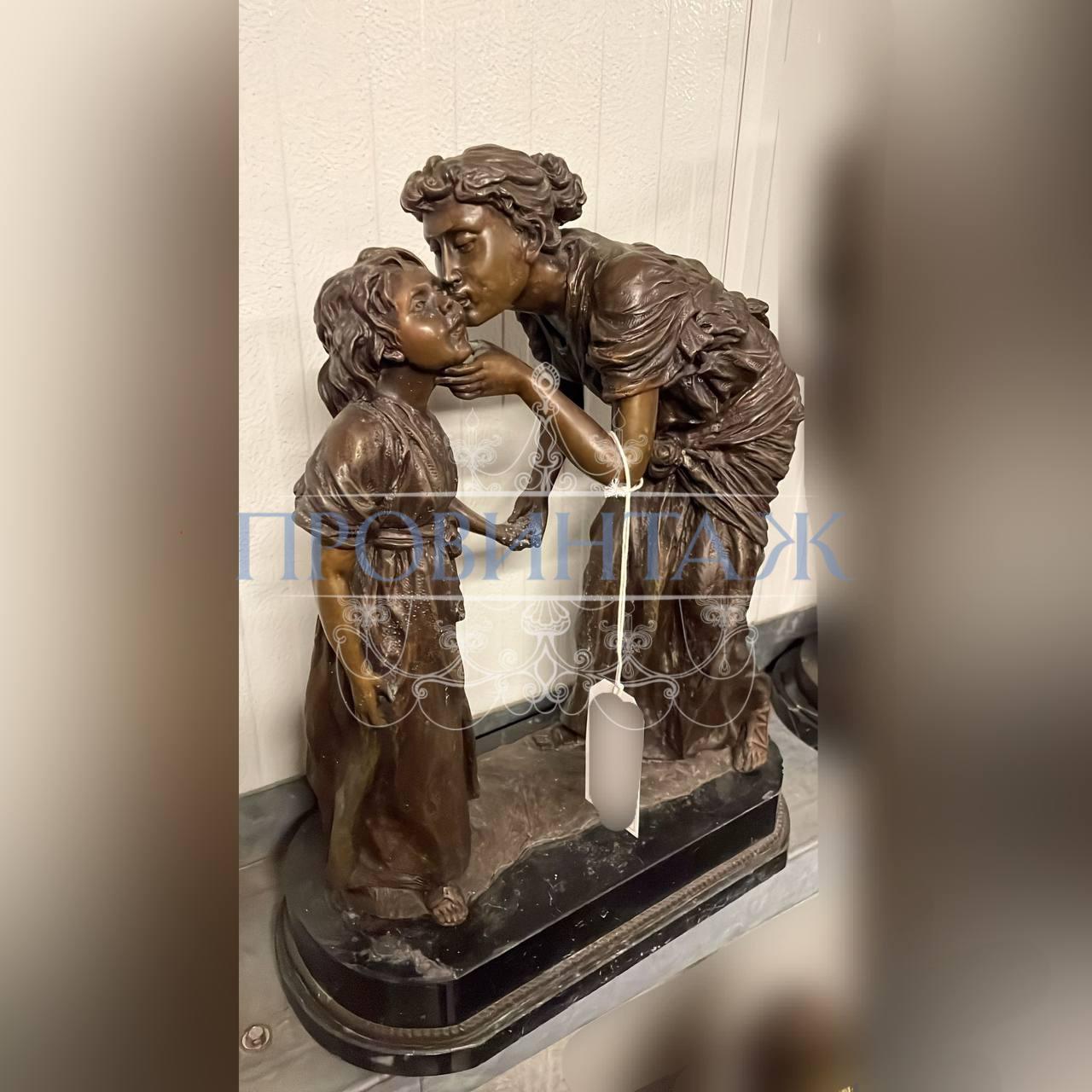 Шкаф кабинетный в стиле ренессанс 37