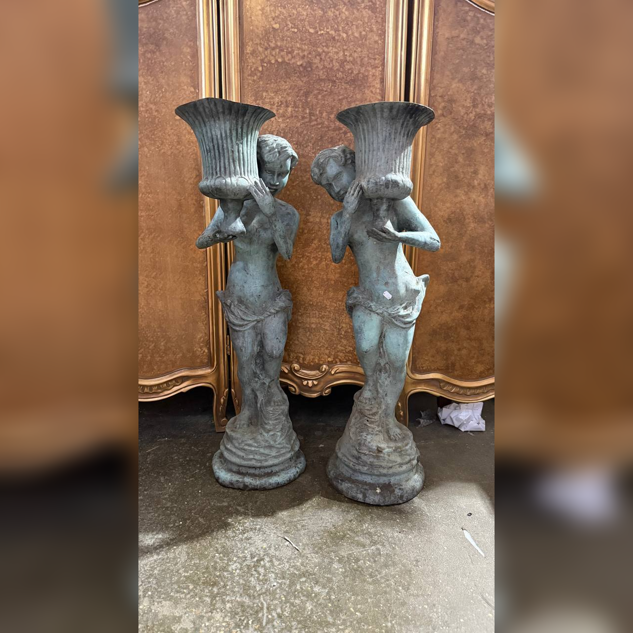 Вазон/Скульптура садово-парковая 2 штуки