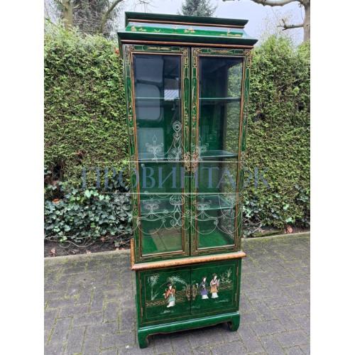 Витрина в стиле шинуазри