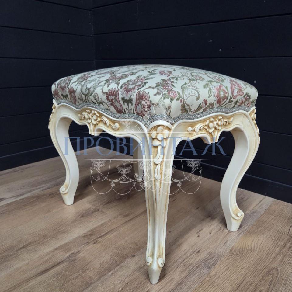 Пуф/банкетка/табурет в стиле венецианского барокко